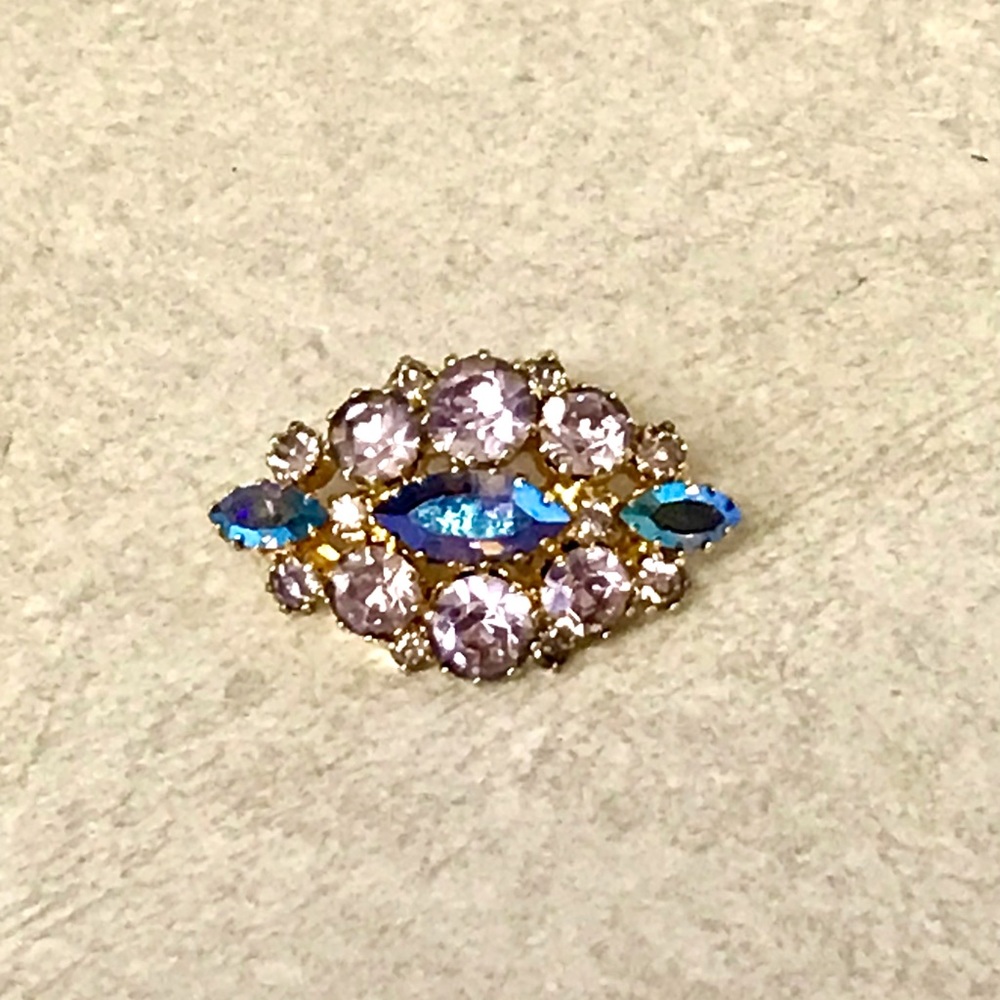 Brooch